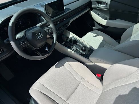 New 2025 Honda Accord SE image 10