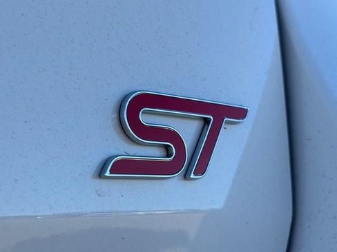 New 2026 Ford Explorer ST w/ Sun And Sound Package image 19