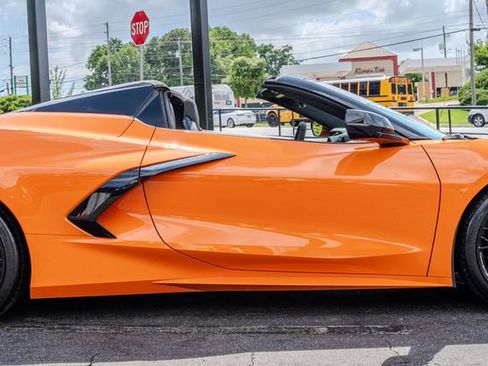 Used 2024 Chevrolet Corvette Stingray Premium Conv w/ Z51 Performance Package RWD image 22