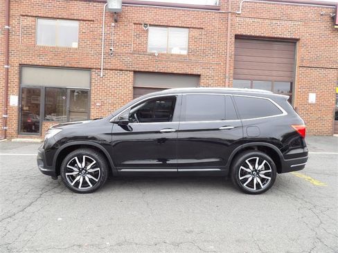 Used 2022 Honda Pilot Touring image 4