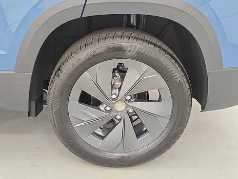 New 2026 Volkswagen Taos S FWD image 32