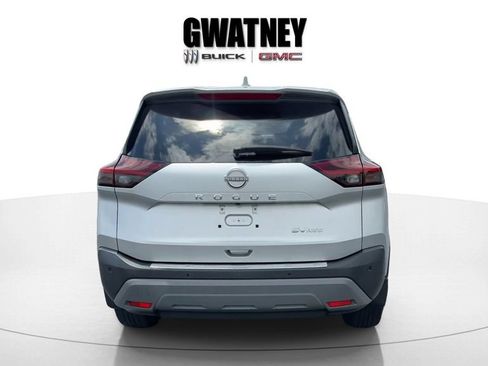 Used 2023 Nissan Rogue SV AWD/4WD image 6