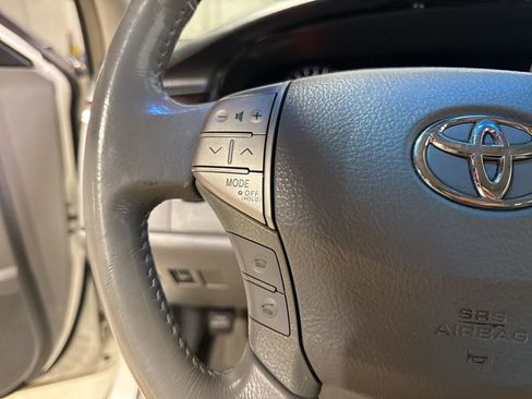 Used 2008 Toyota Avalon Limited image 13