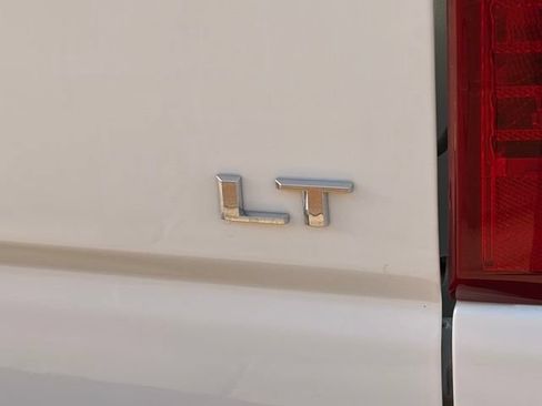 Used 2026 Chevrolet Silverado 2500 LT AWD/4WD image 9