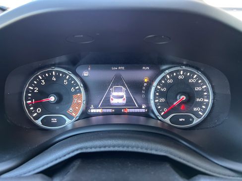 Used 2022 Jeep Renegade Limited AWD/4WD image 17