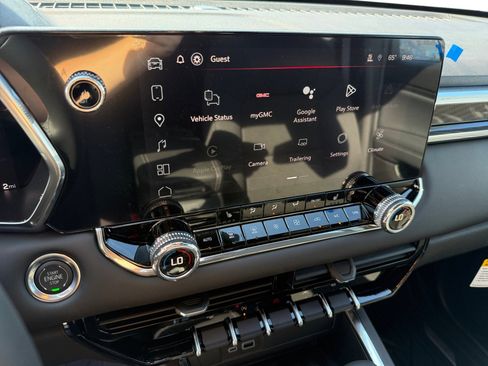 New 2026 GMC Canyon Elevation w/ Convenience Package image 12