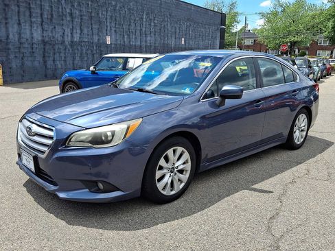 Used 2016 Subaru Legacy 2.5i Premium AWD/4WD image 3