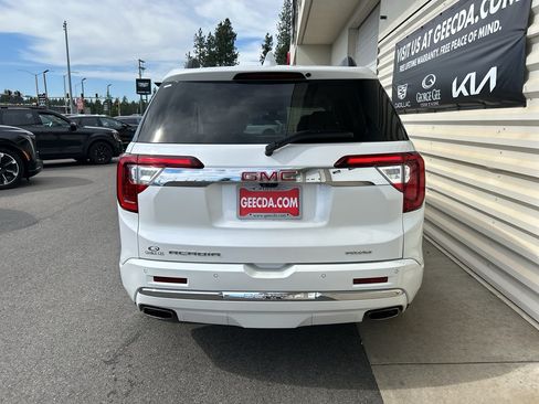 Used 2021 GMC Acadia Denali w/ Denali Ultimate Package AWD/4WD image 5
