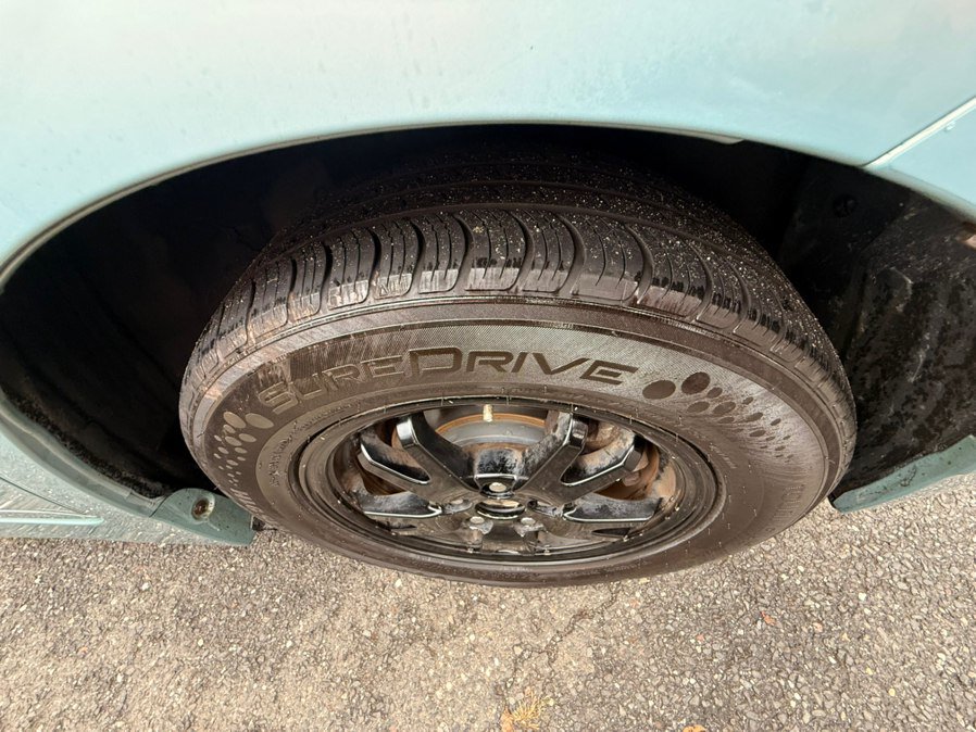 Used 2014 Toyota Prius Three FWD image 18