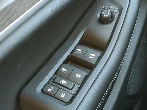 New 2025 Jeep Grand Cherokee L Limited w/ Luxury Tech Group II image 23