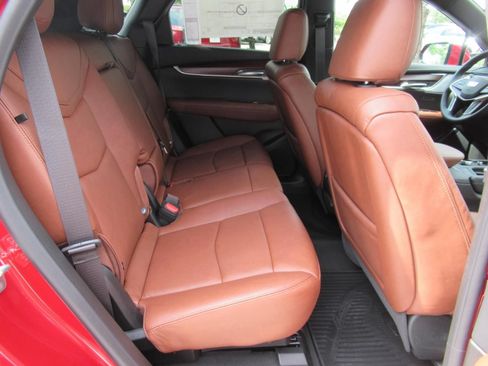 New 2026 Cadillac XT5 Premium Luxury w/ Driver Assist Package FWD image 31