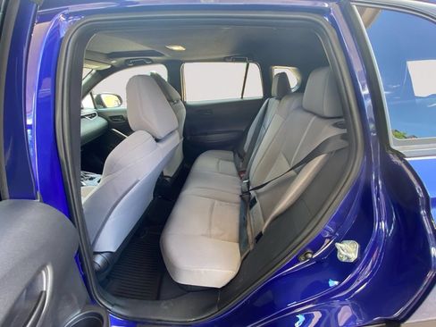Used 2024 Toyota Corolla Cross AWD Hybrid w/ Moonroof Package image 13