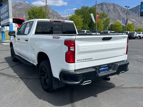 Used 2024 Chevrolet Silverado 1500 LT Trail Boss w/ LT Trail Boss Premium Package AWD/4WD image 9