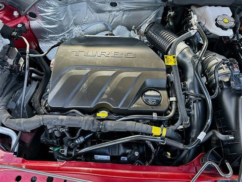 Certified 2025 Chevrolet Trax LT w/ Driver Confidence Package image 27