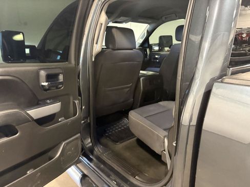 Used 2018 Chevrolet Silverado 1500 LT w/ All Star Edition AWD/4WD image 30