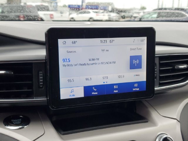 Used 2024 Ford Explorer XLT w/ Equipment Group 202A AWD/4WD image 23