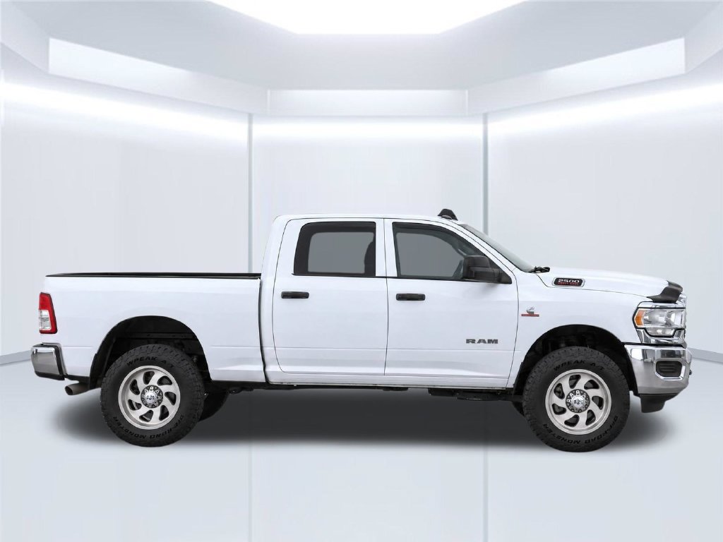 Used 2022 RAM 2500 Tradesman w/ Chrome Appearance Group AWD/4WD image 9