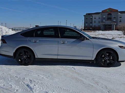 Used 2023 Honda Accord Sport image 5