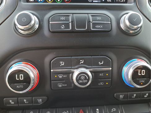 Used 2021 GMC Sierra 1500 AT4 image 23