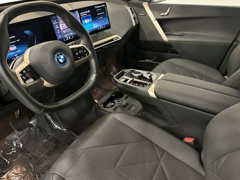 Certified 2024 BMW iX xDrive50 w/ Sport Package AWD/4WD image 10