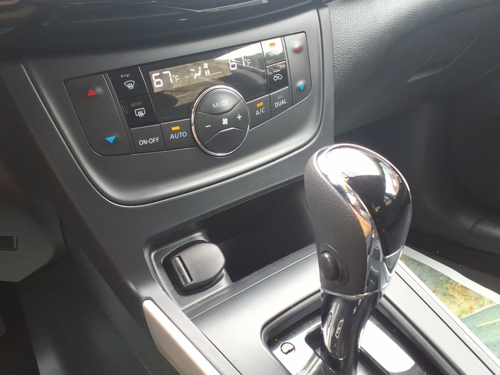Used 2019 Nissan Sentra SV FWD image 18