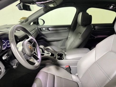 Used 2023 Porsche Cayenne S Platinum w/ Premium Package Plus AWD/4WD image 21
