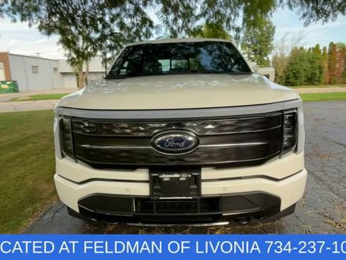 Used 2023 Ford F150 Lightning Platinum AWD/4WD image 3