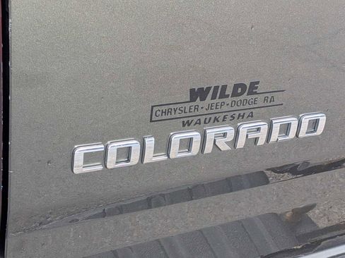 Used 2018 Chevrolet Colorado ZR2 image 12