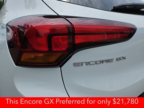 Used 2025 Buick Encore GX Preferred FWD image 20