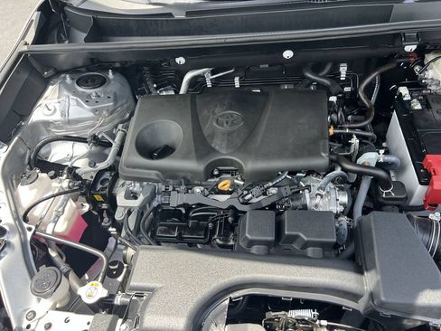 Used 2025 Toyota RAV4 XLE w/ Convenience Package FWD image 35