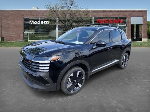 New 2025 Nissan Kicks SR w/ Interior Electronics Package image 1