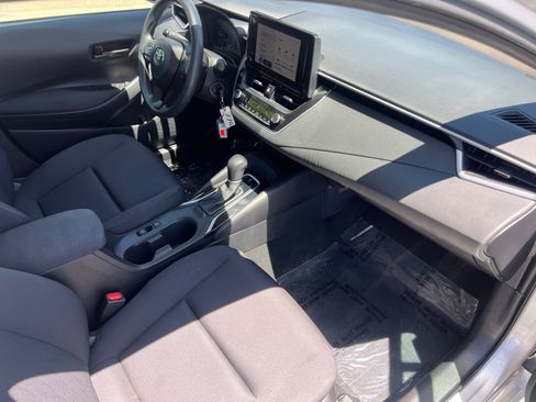 Used 2024 Toyota Corolla LE FWD image 28