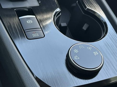 New 2026 Nissan Rogue SV AWD/4WD image 32