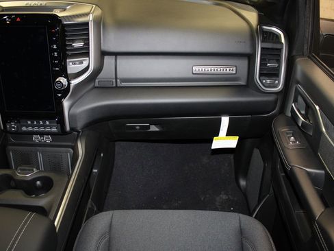 New 2026 RAM 2500 Big Horn AWD/4WD image 29