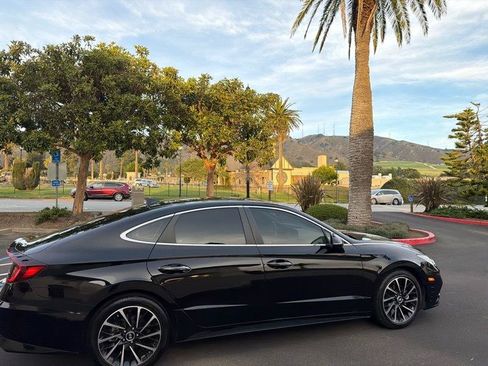 Used 2021 Hyundai Sonata Limited w/ Preferred Accessory Package FWD image 16