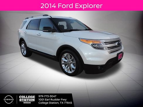 Used 2014 Ford Explorer XLT w/ Equipment Group 202A image 1