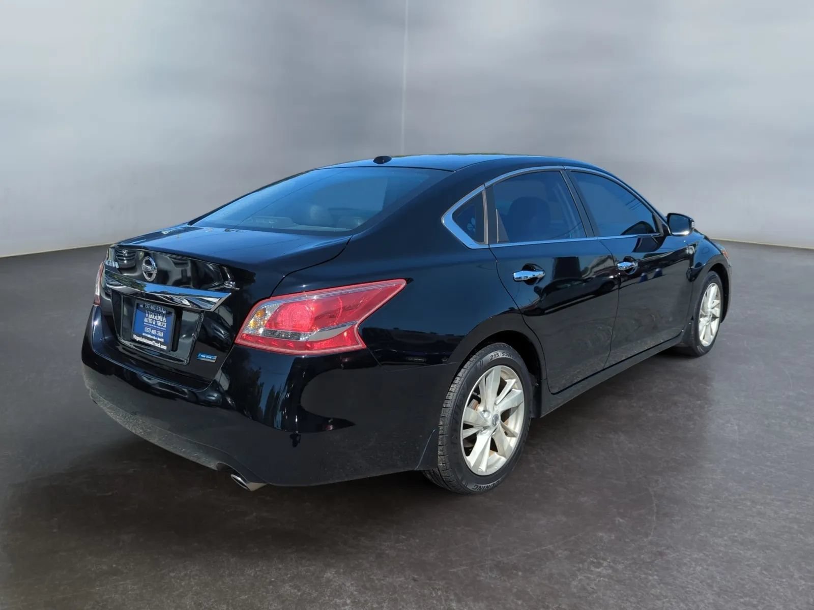 Used 2013 Nissan Altima 2.5 SL FWD image 10