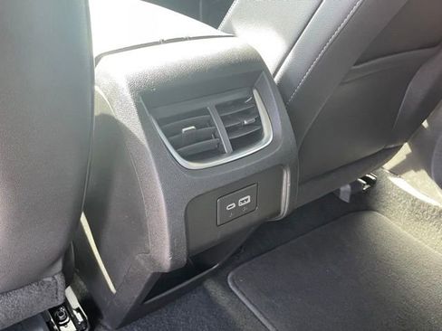 Used 2024 Chevrolet Blazer LT image 14