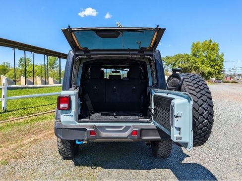 Used 2023 Jeep Wrangler Unlimited w/ Cold Weather Group AWD/4WD image 7