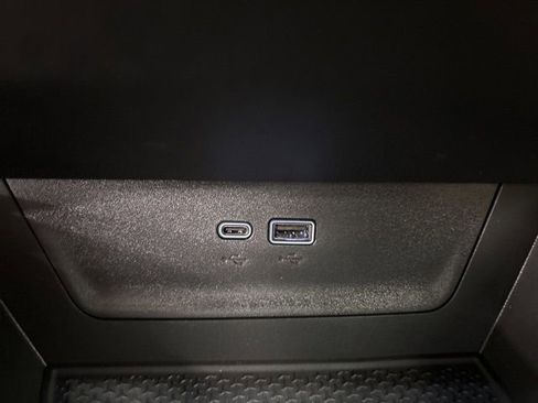 New 2026 Chevrolet Equinox ACTIV w/ Convenience Package III AWD/4WD image 25