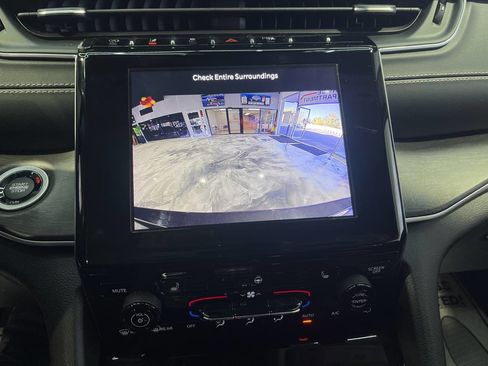 Used 2022 Jeep Grand Cherokee L Limited image 20