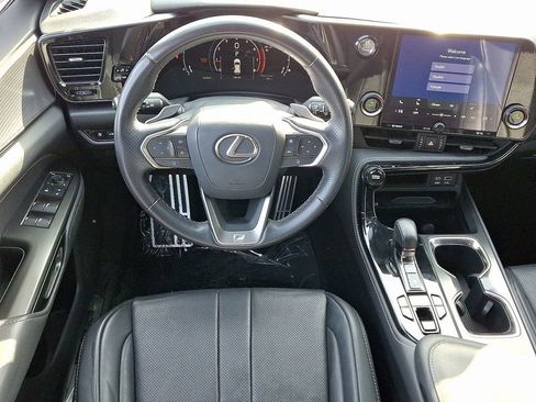 Used 2022 Lexus NX 350 F Sport w/ Towing Package (2000 Lbs) AWD/4WD image 12