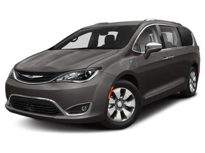 Certified 2020 Chrysler Pacifica Limited w/ Advanced Safetytec Group