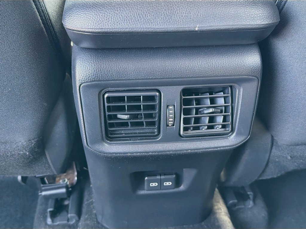 Used 2023 Toyota RAV4 XLE AWD/4WD image 22