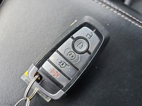 Used 2023 Ford Explorer XLT w/ Equipment Group 202A image 26