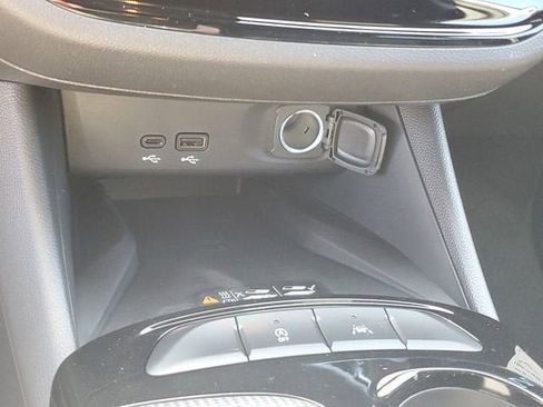 New 2026 Buick Envista Avenir FWD image 23