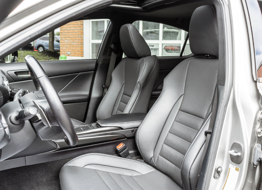 Used 2022 Lexus IS 300 F Sport AWD/4WD image 7