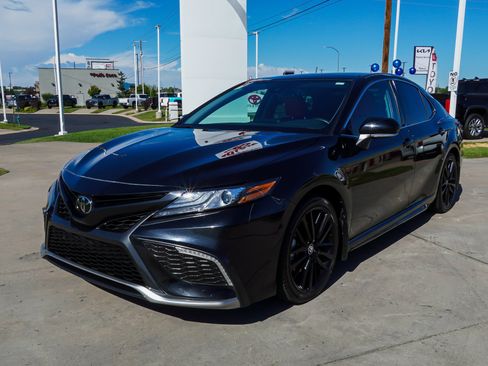 Certified 2023 Toyota Camry XSE FWD image 4