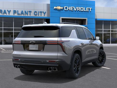 New 2026 Chevrolet Traverse LT w/ Midnight/Sport Edition FWD image 4