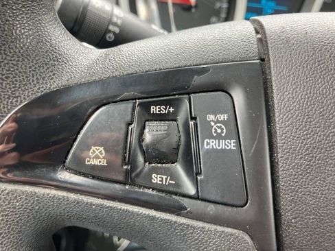 Used 2013 Chevrolet Equinox LS image 16